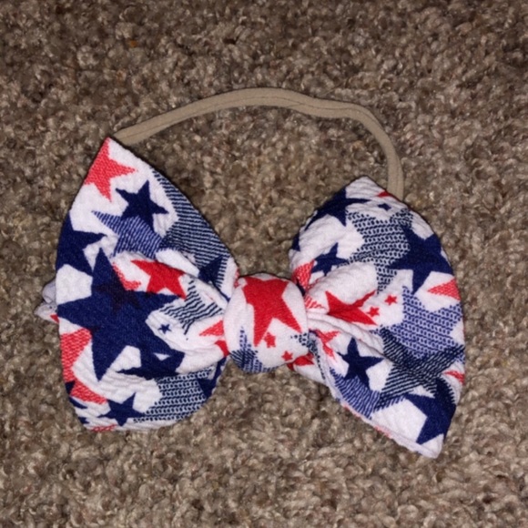 Bow - Picture 1 of 1